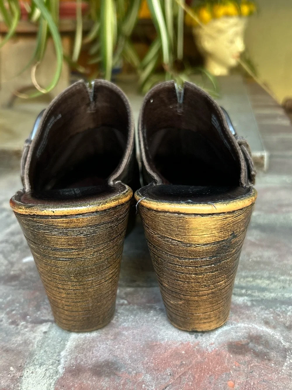 Born platform mule clogs